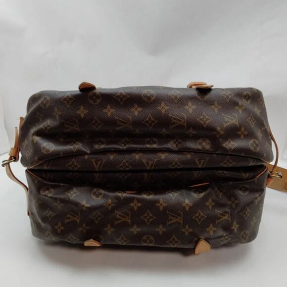 💎✨AUTHENTIC✨💎Louis Vuitton Saumur 43 Crossbody - Picture 4 of 9